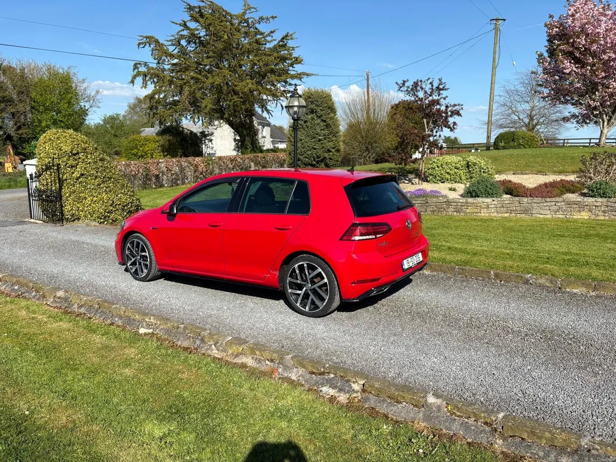 Volkswagen Golf R Line - Image 4