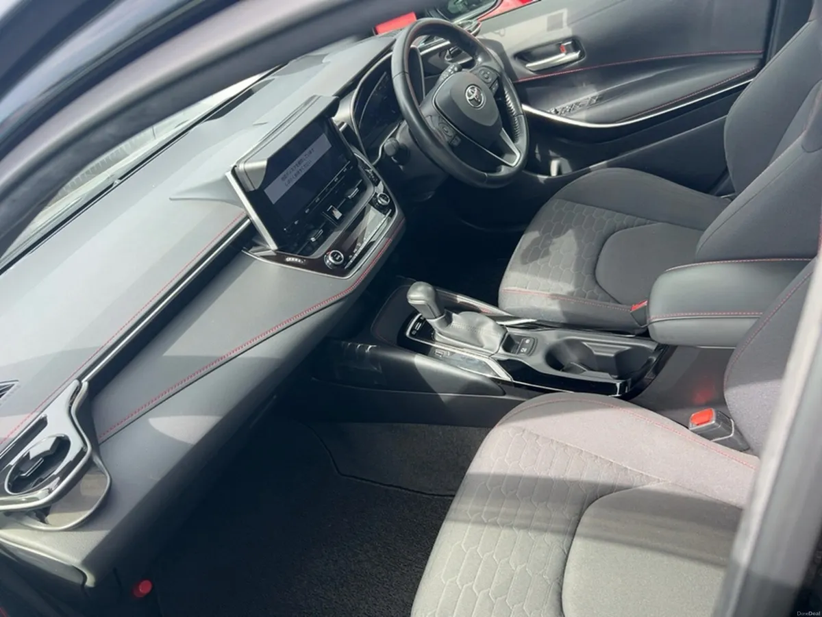 Toyota Corolla SPORT, MODELLISTA,  HYBRID 5DR AUTO - Image 4