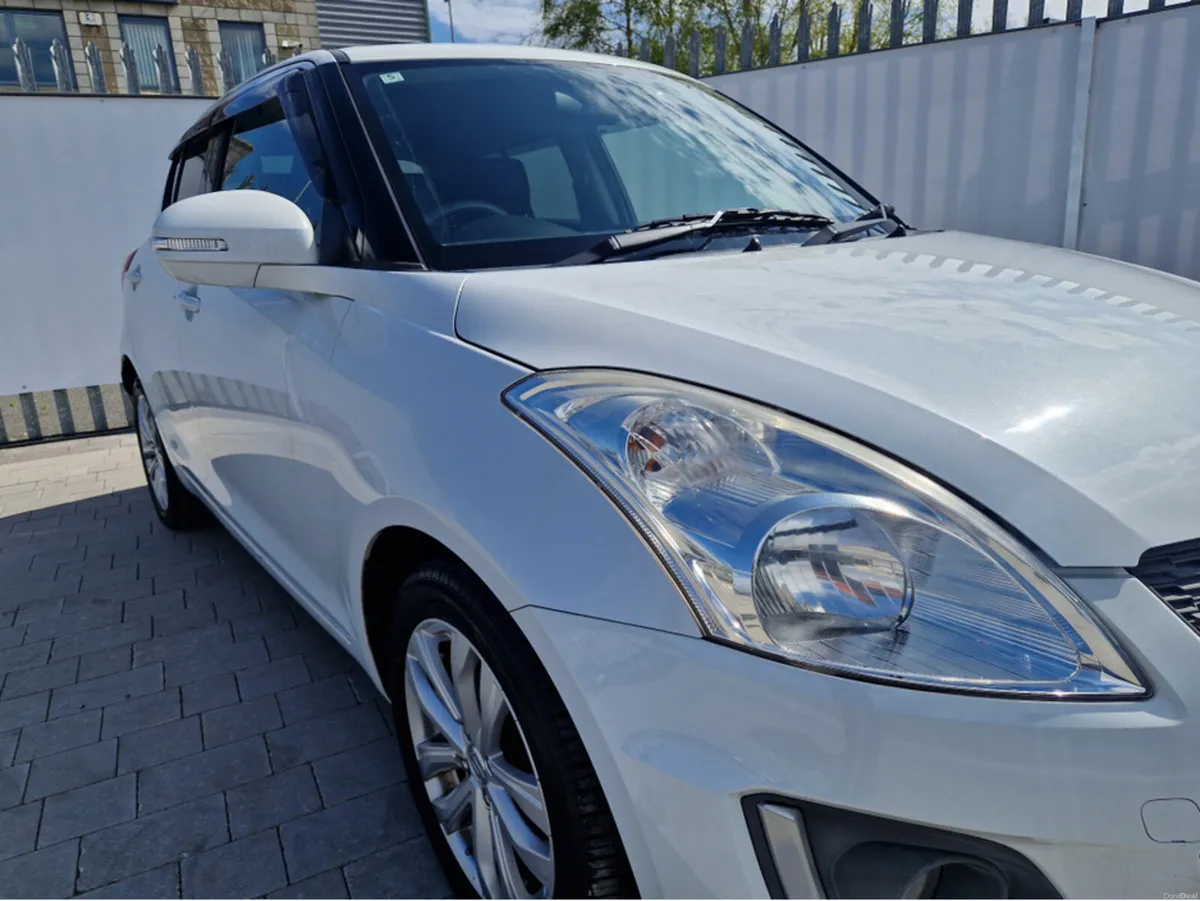Suzuki Swift 1.2 PETROL AUTO - Image 2
