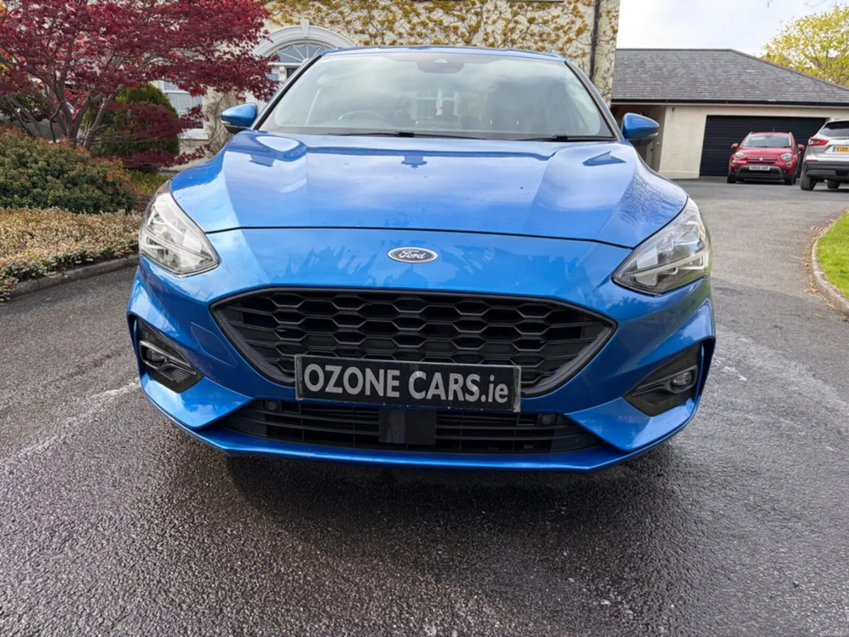 Ford Focus ST-LINE X EDITION M - Image 4