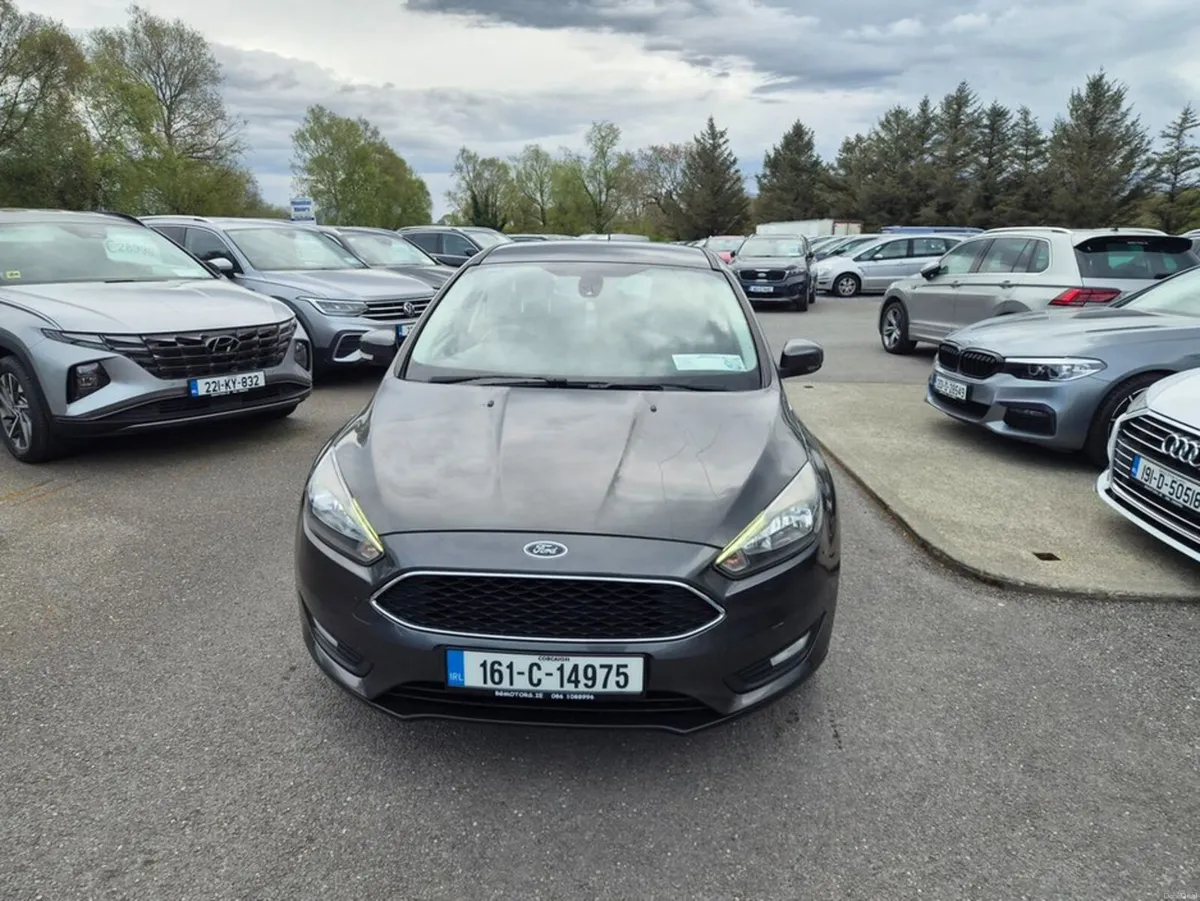 Ford Focus Zetec 5DR 1.5TD 95PS 6SPD 4DR - Image 3