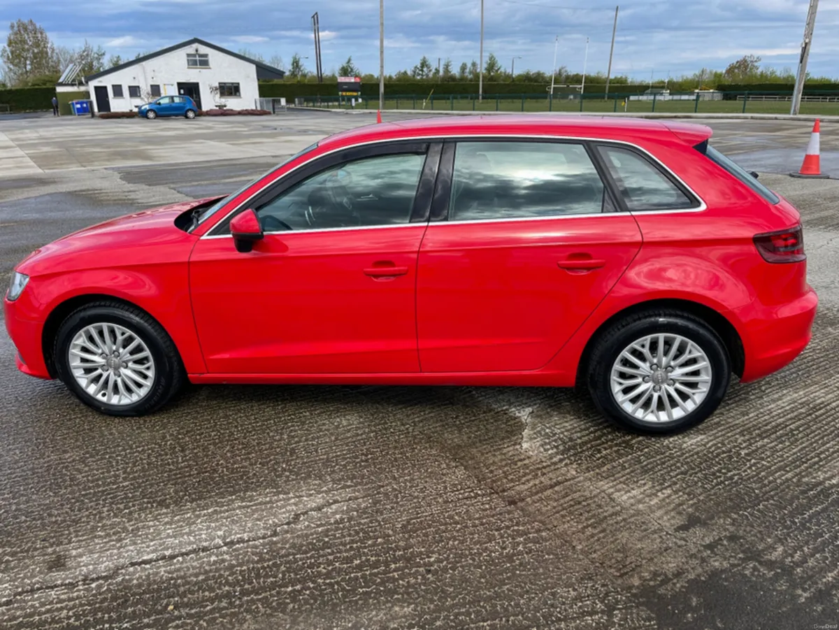 Audi A3 SPORTBACK 1.6 TDI 110 SE 4DR - Image 2