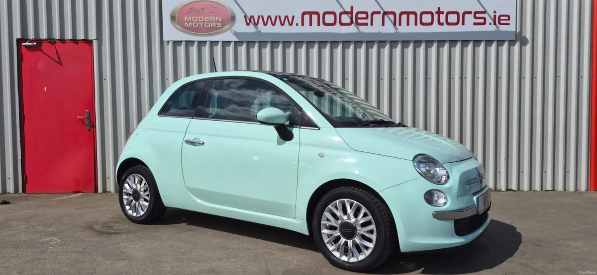 Fiat 500 automatic 1.2 lounge low kms - Image 1