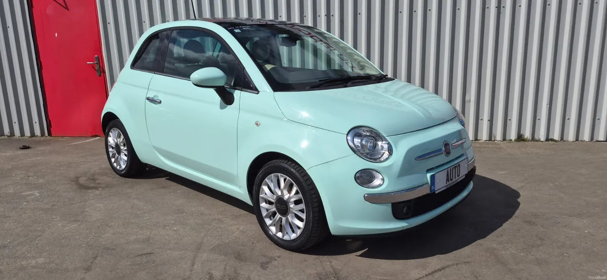 Fiat 500 automatic 1.2 lounge low kms - Image 4