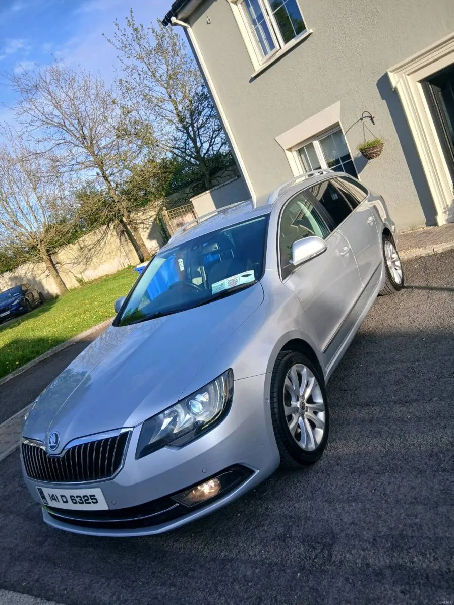 Skoda superb - Image 2