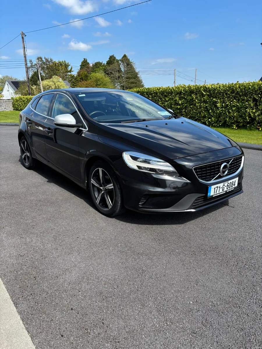 Volvo V40 D2 R-Design Nav+ 2.0 litre - Image 1