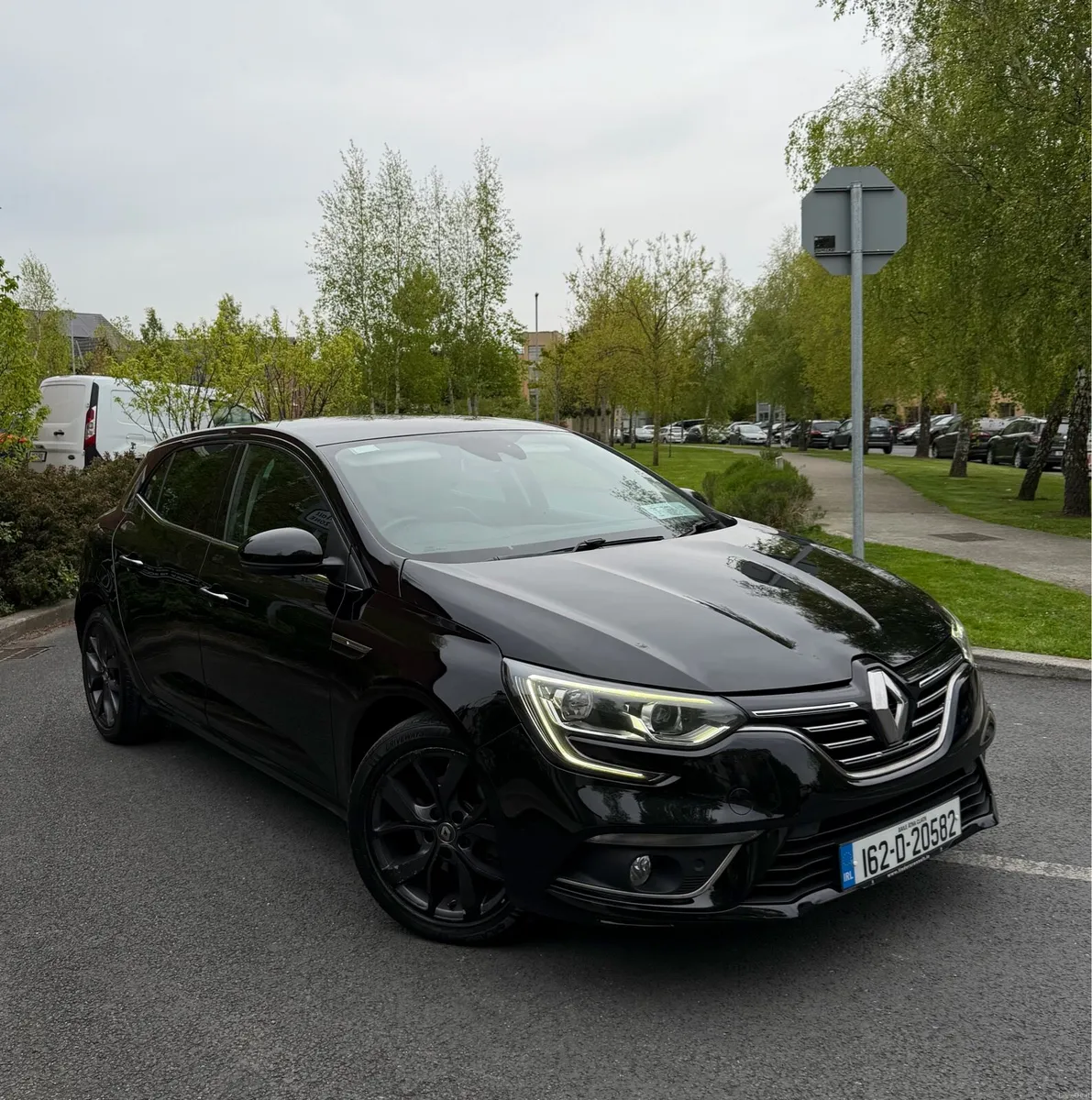 Renault Megane 1.5dCI Dynamique NAV LOW KM - Image 3