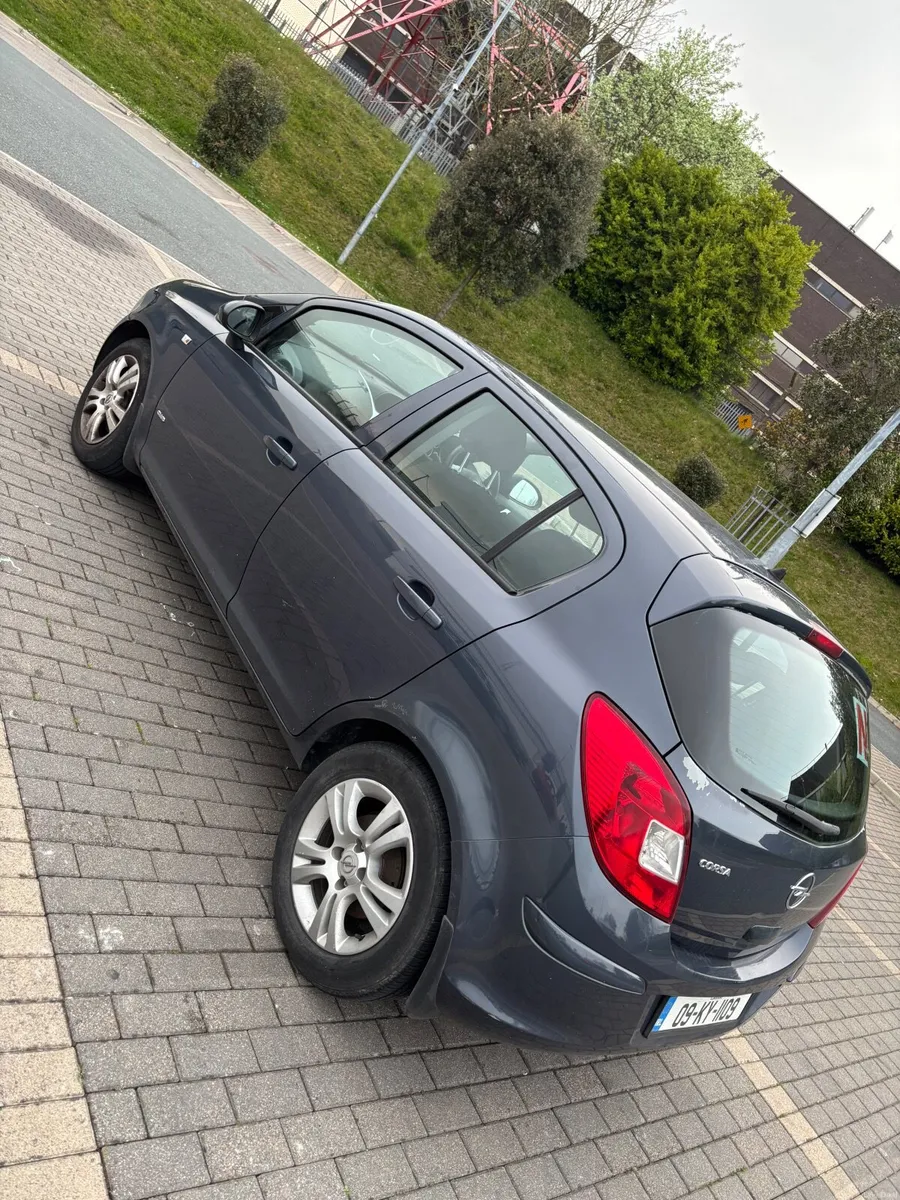 Opel Corsa 2009 - Image 4