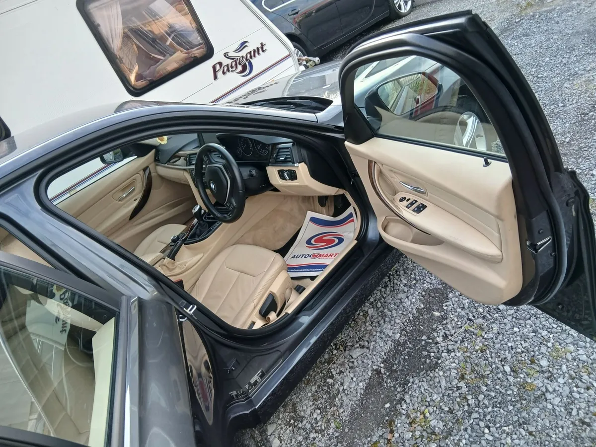 BMW 3-Series 2012 - Image 2