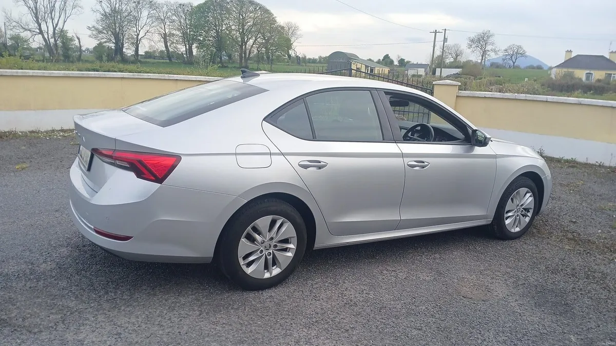 2022 Skoda Octavia 2 0 TDI nct - Image 4