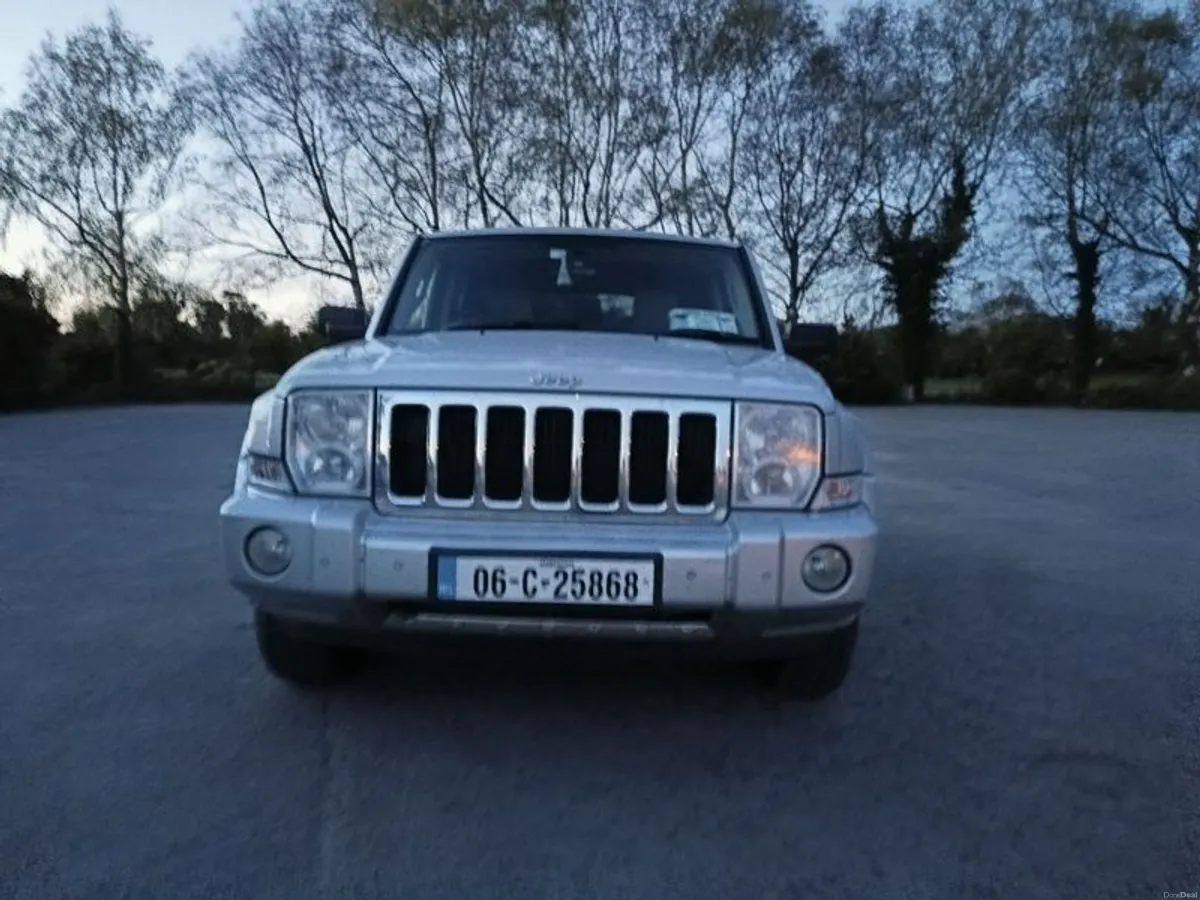 2006 Jeep Commander - Image 3