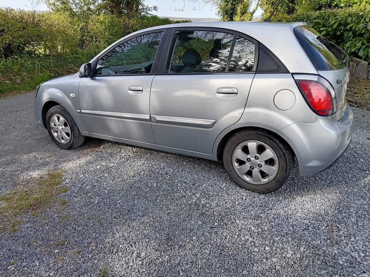 Kia  Rio - Image 3
