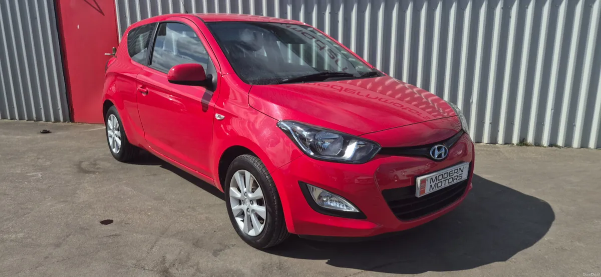 Hyundai i20 active 1.2 petrol 3dr low miles - Image 3