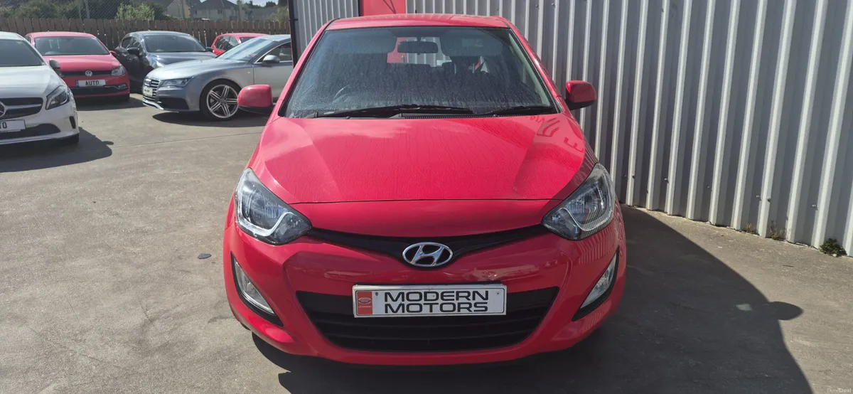 Hyundai i20 active 1.2 petrol 3dr low miles - Image 4