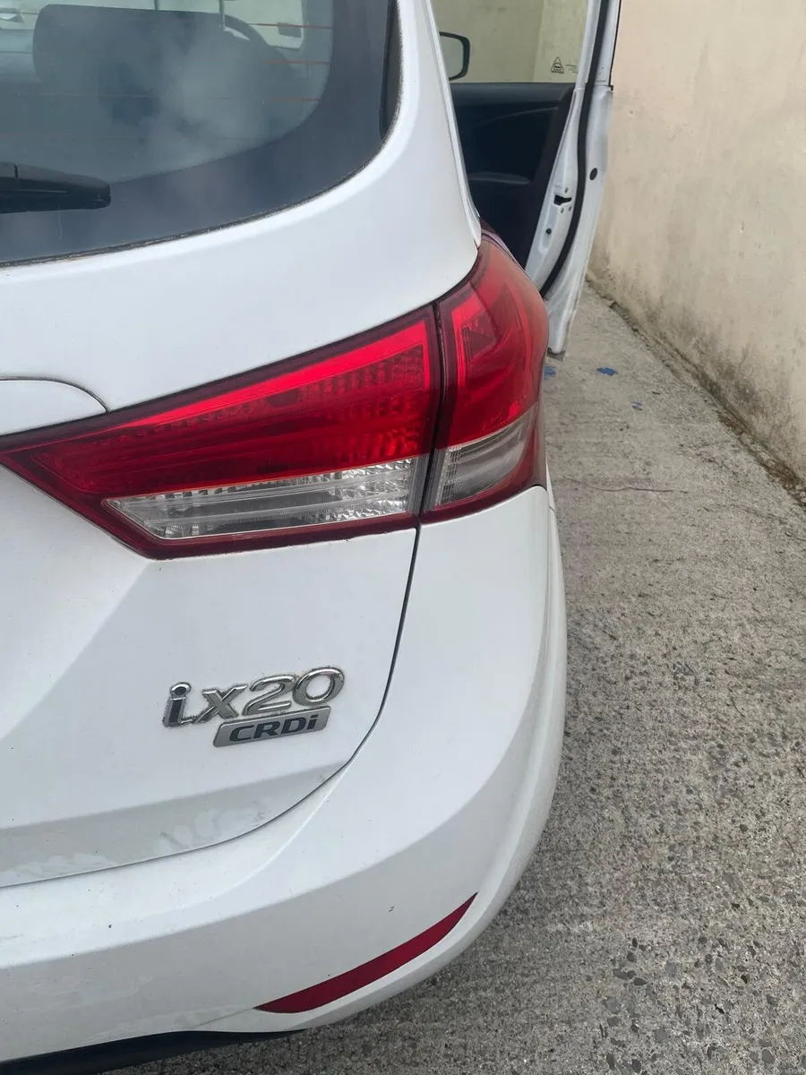 Hyundai i120 - Image 1