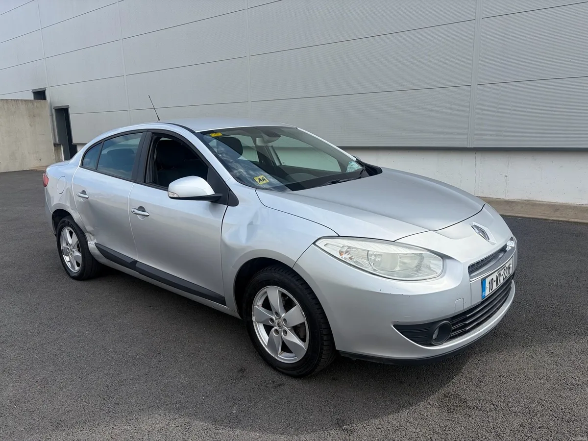 Renault Fluence NCT 10-26 - Image 1