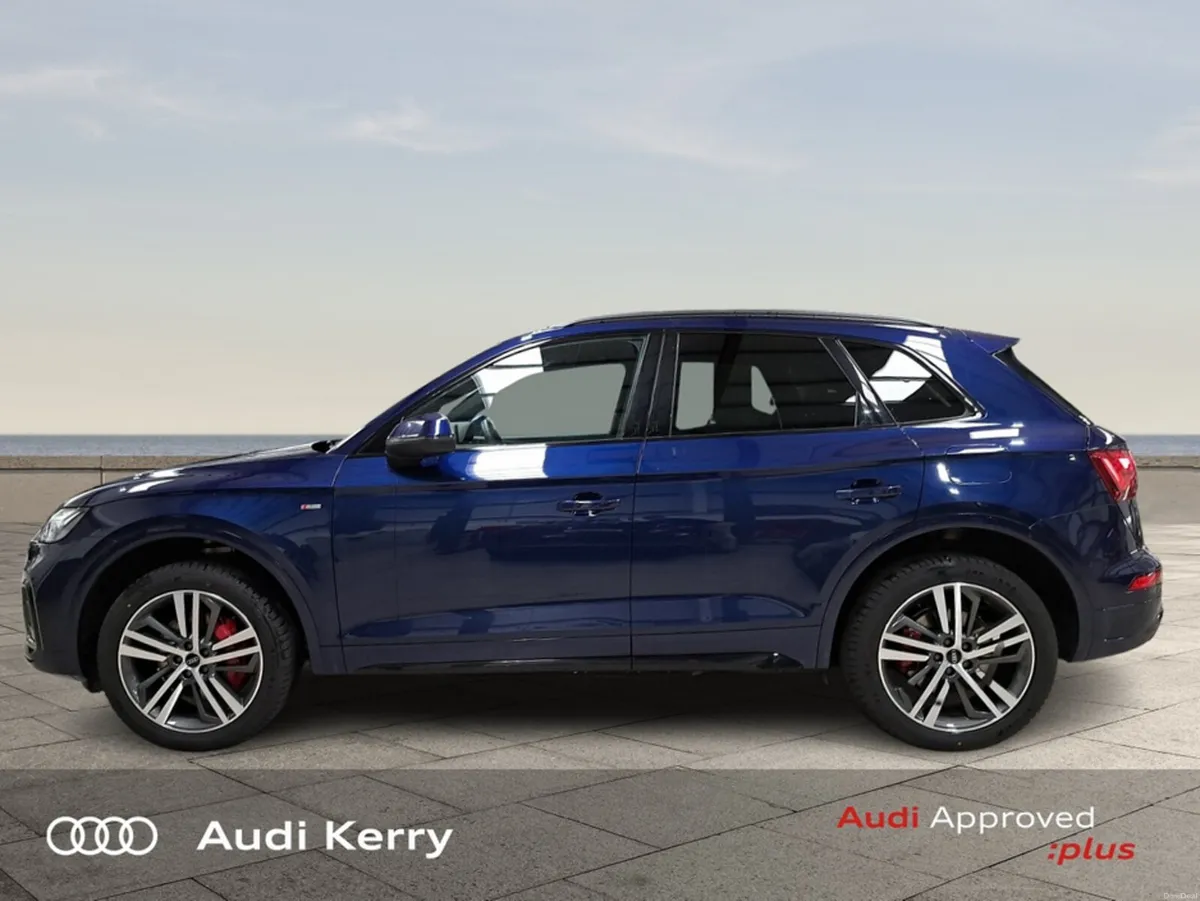 Audi Q5 50 TFSIE QUATTRO S-LINE BLACK EDITION AUTO - Image 4