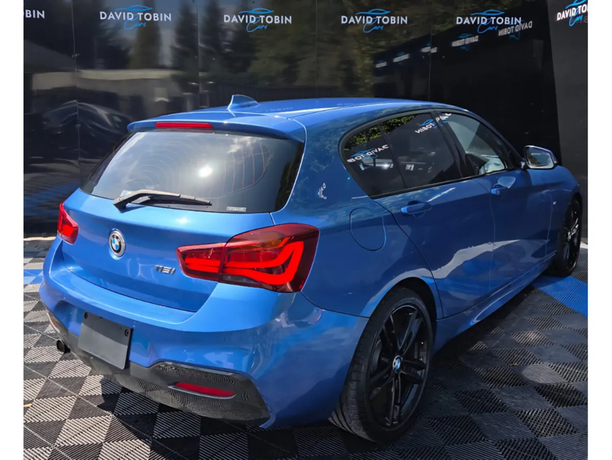 BMW 1-Series 118i SHADOW EDITION - Image 3