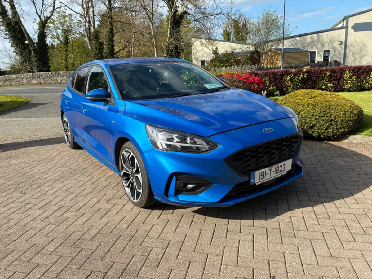 Ford Focus ST-LINE 1.0 ECOBOOST 125 125PS 4DR - Image 3