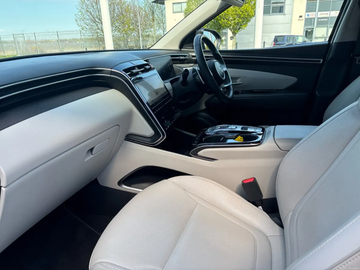 Hyundai Tucson EXECUTIVE PLUS PLUG IN HYBRID ELECT - Image 3