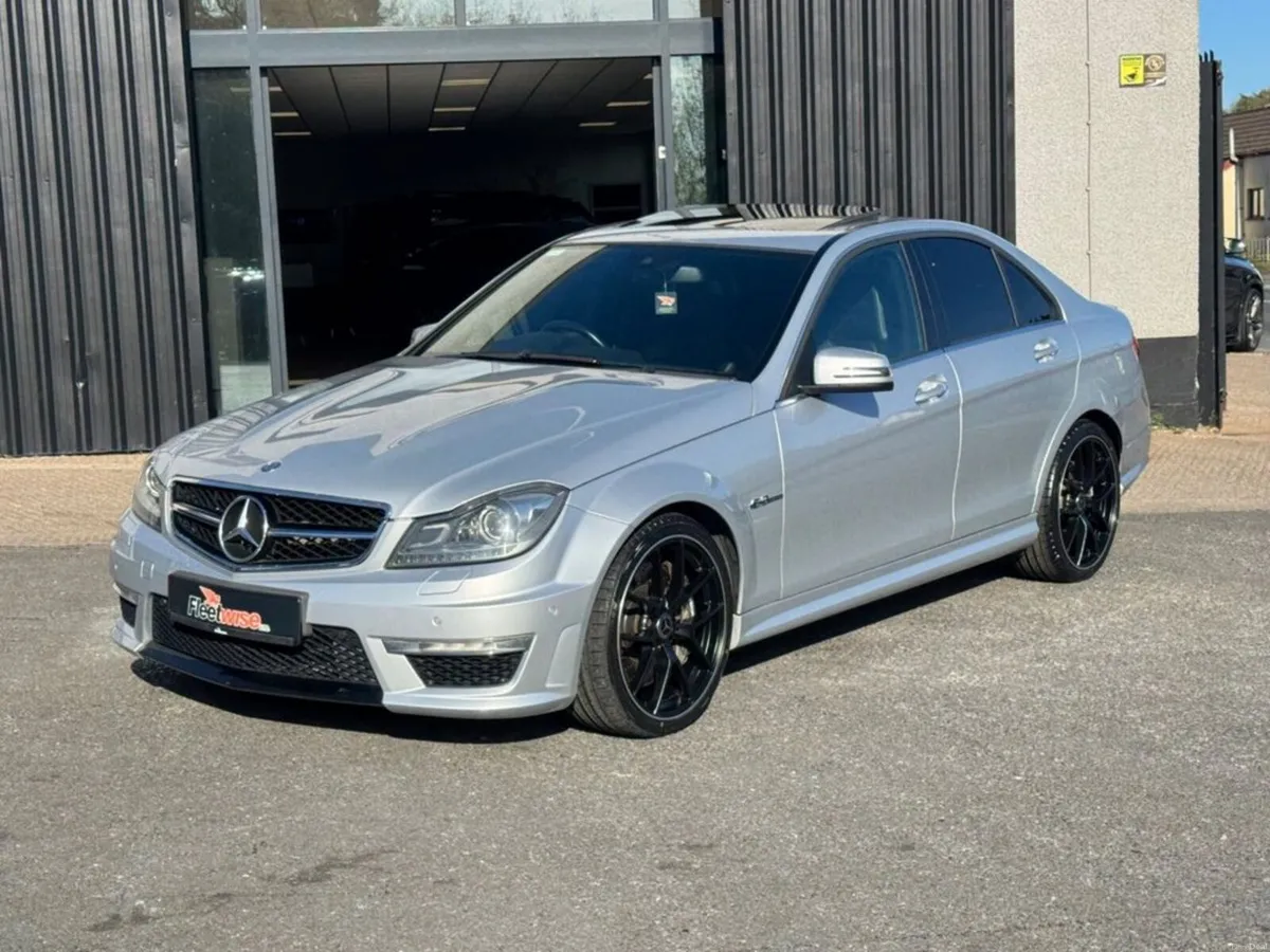 6.3 C63 V8 AMG Saloon 4dr Petrol SpdS MCT Euro 5 ( - Image 3