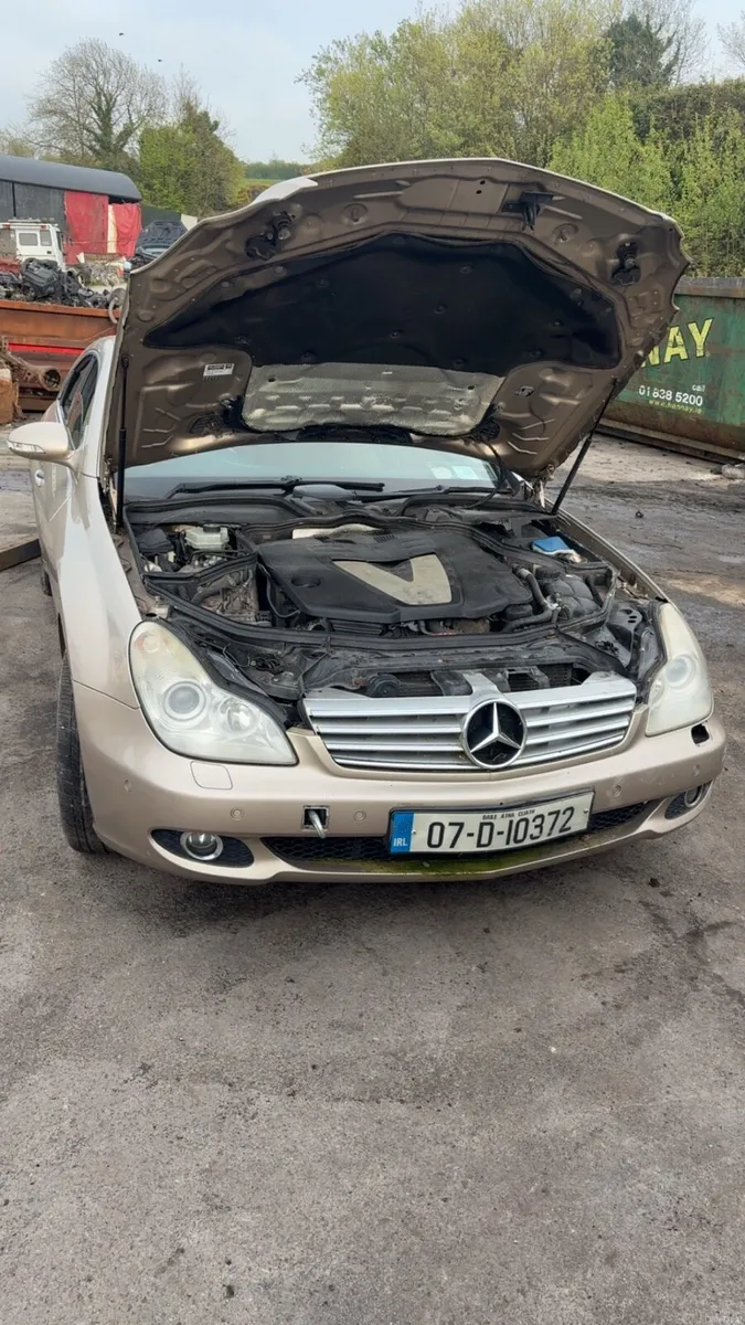 2007 cls 320 merc - Image 4