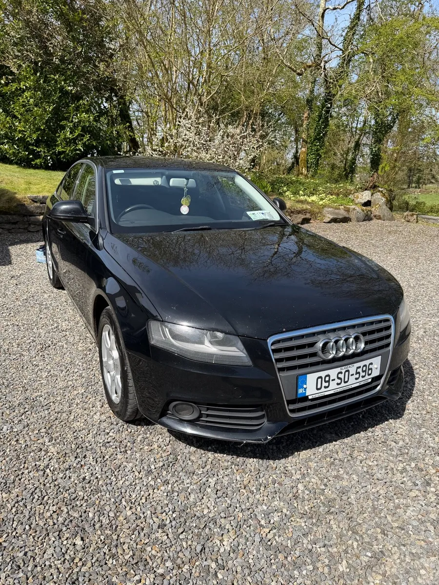 2009 AUDI A4 - Image 1
