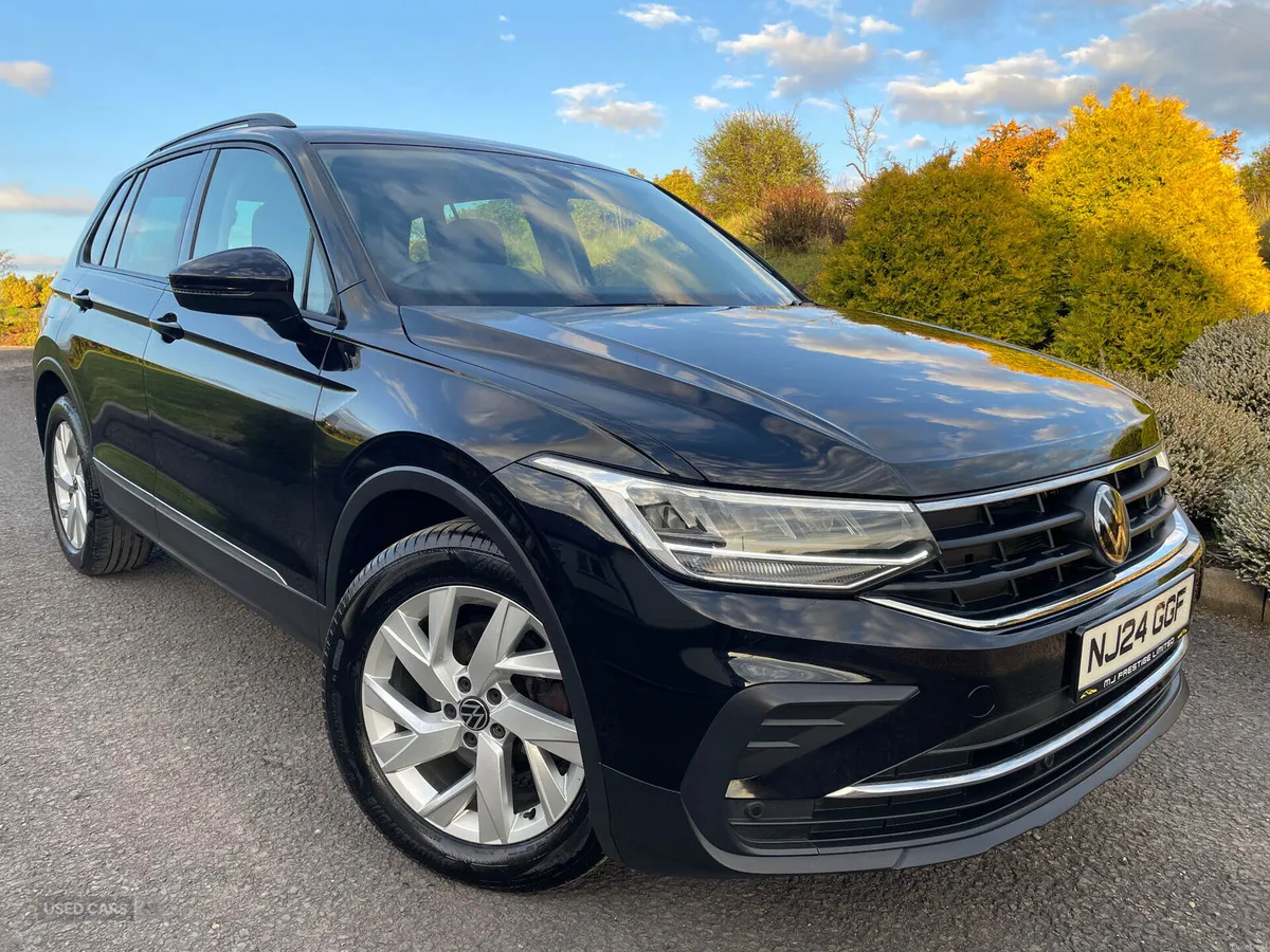 Volkswagen Tiguan DIESEL ESTATE - Image 1