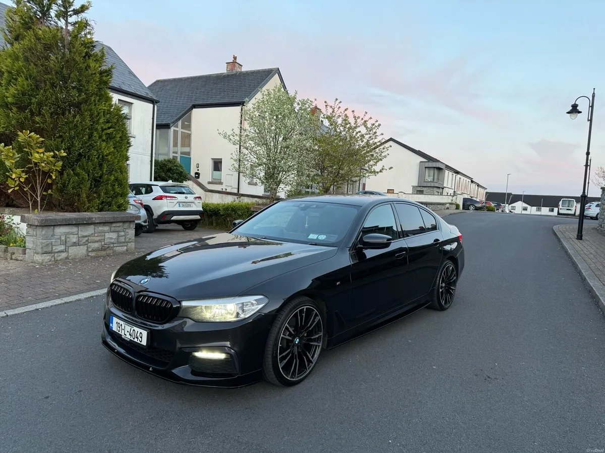 BMW 520D G30 MSPORT 2019 HIGH SPEC - Image 3