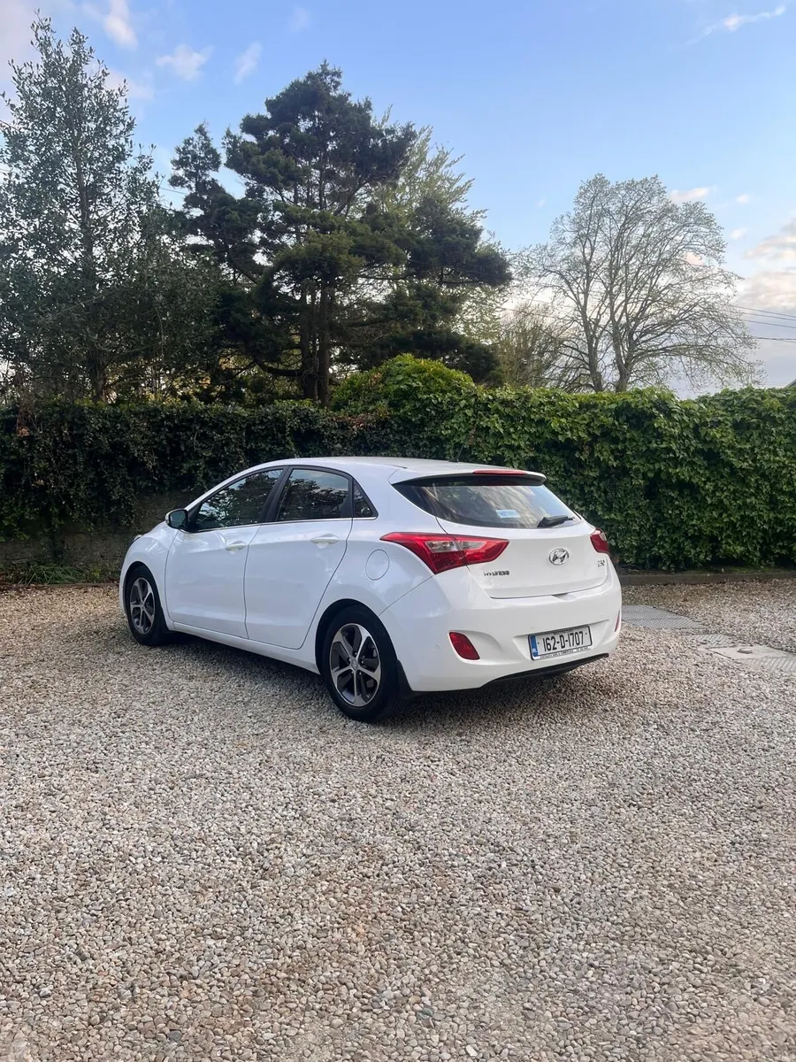 2016 Hyundai i30 Deluxe Plus ModelONLY 122,000 KMS - Image 3