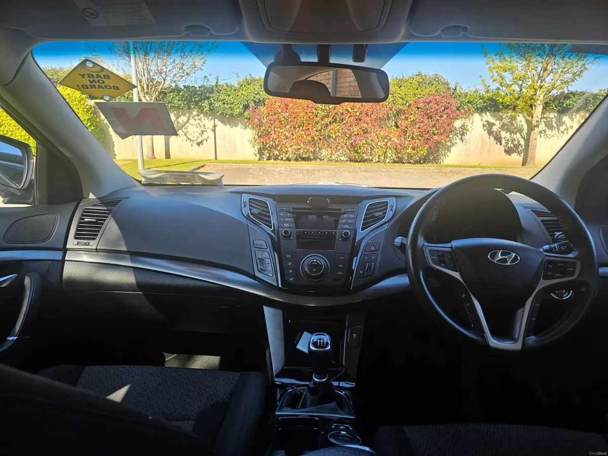 Hyundai i40 1.7 CRDi 2013 - Image 2