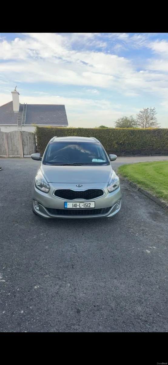 Kia Carens 2014 - Image 1