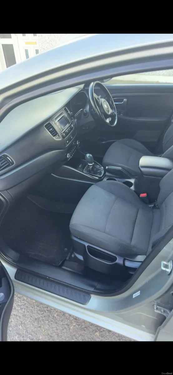 Kia Carens 2014 - Image 4