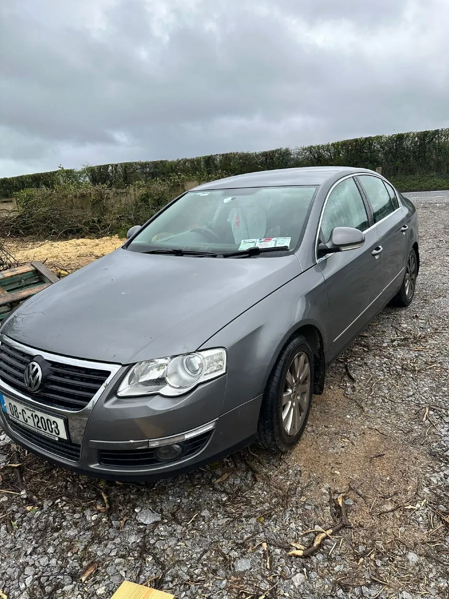 Volkswagen Passat 2008 - Image 2