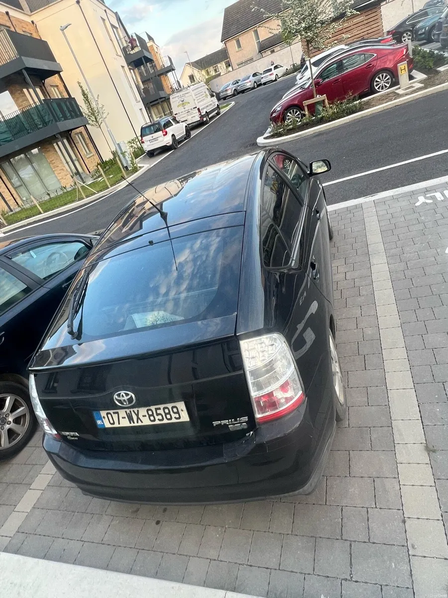 Automatic Toyota Prius 2007 - Image 4