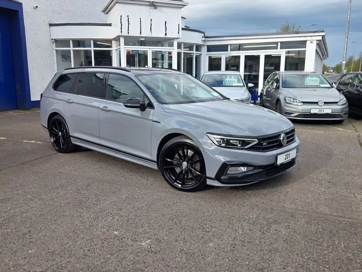 Volkswagen Passat R-LINE EDITION TDI 4MOTION DSG - Image 1