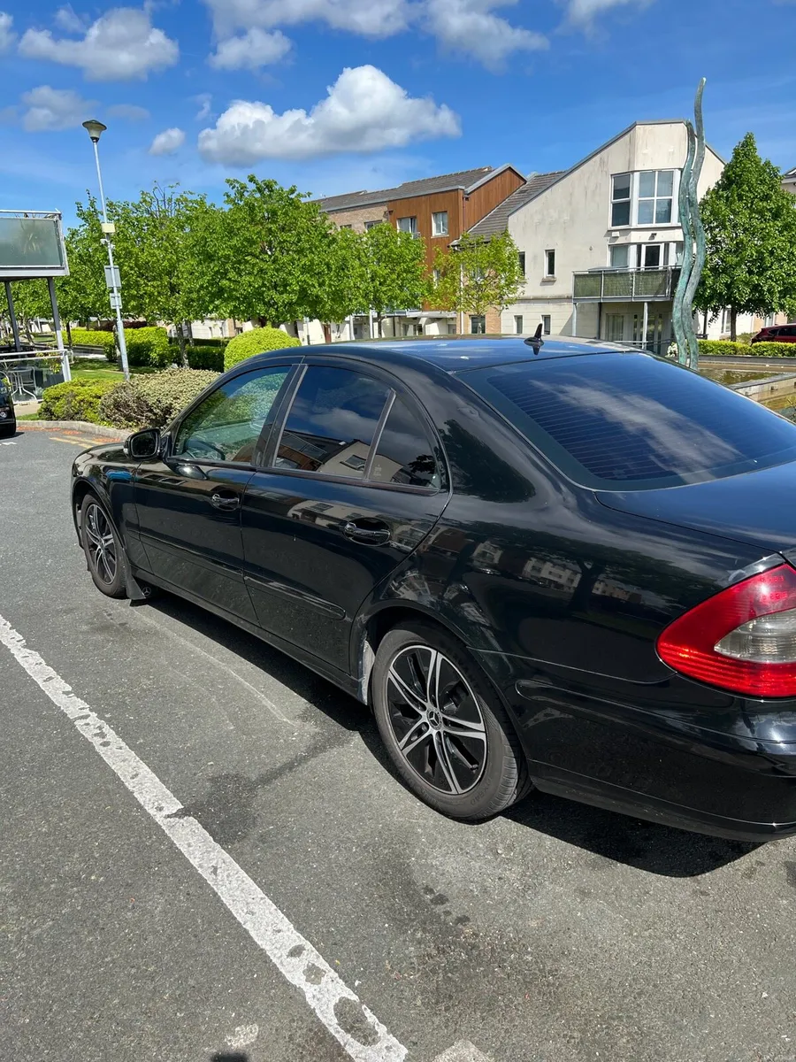 Mercedes E Class - Image 3