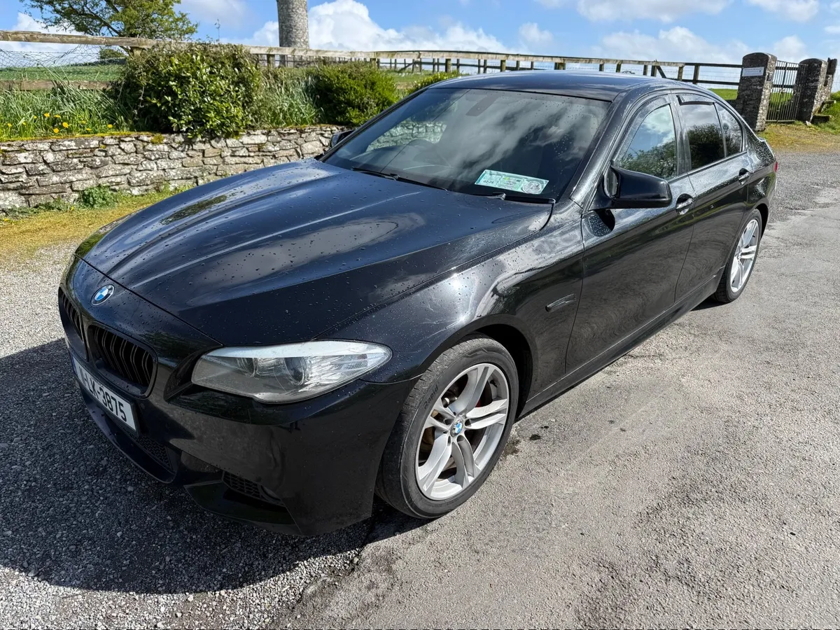 BMW 5-Series 2011 - Image 5
