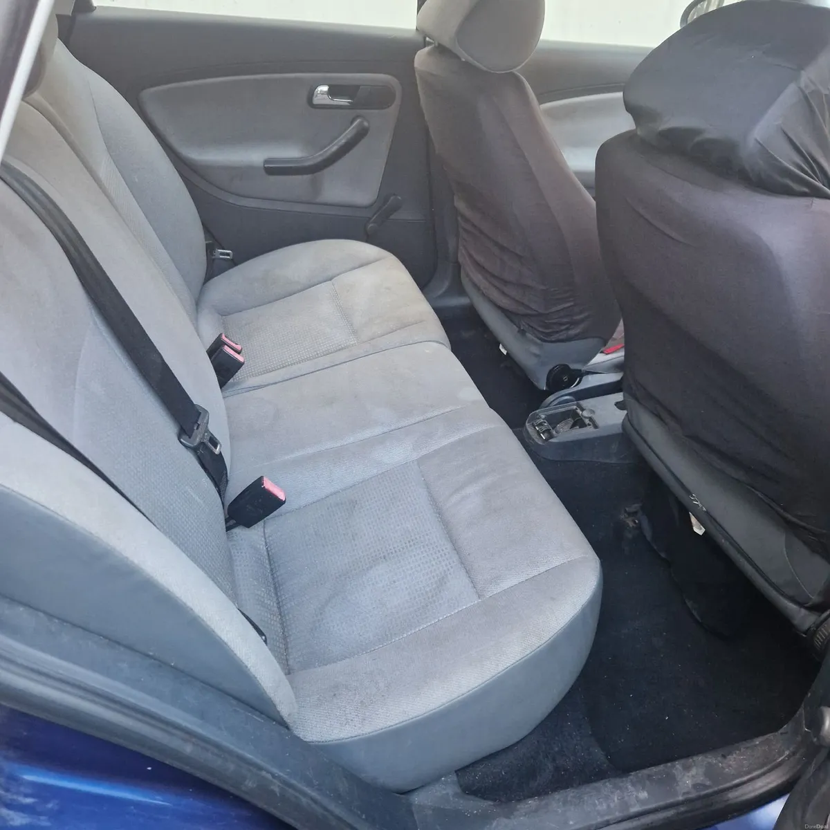 SEAT Cordoba 2004 - Image 2