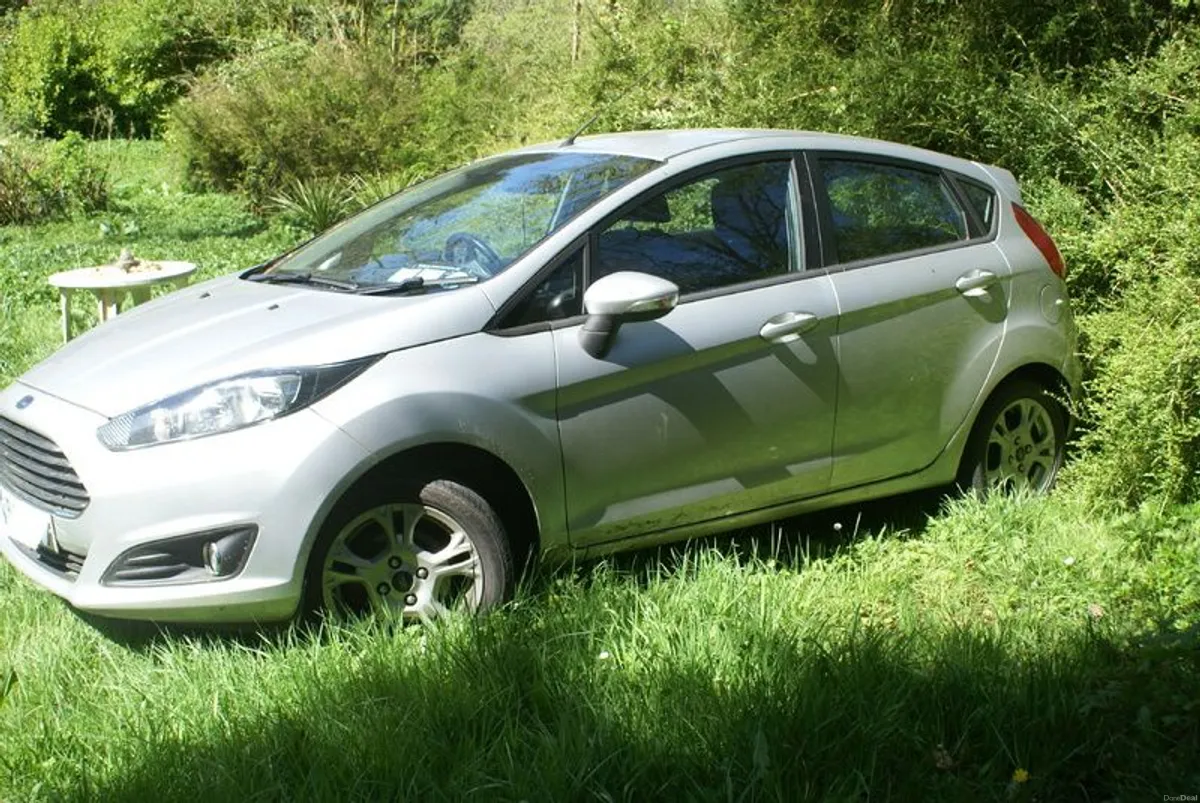 2015 Ford Fiesta - Image 4