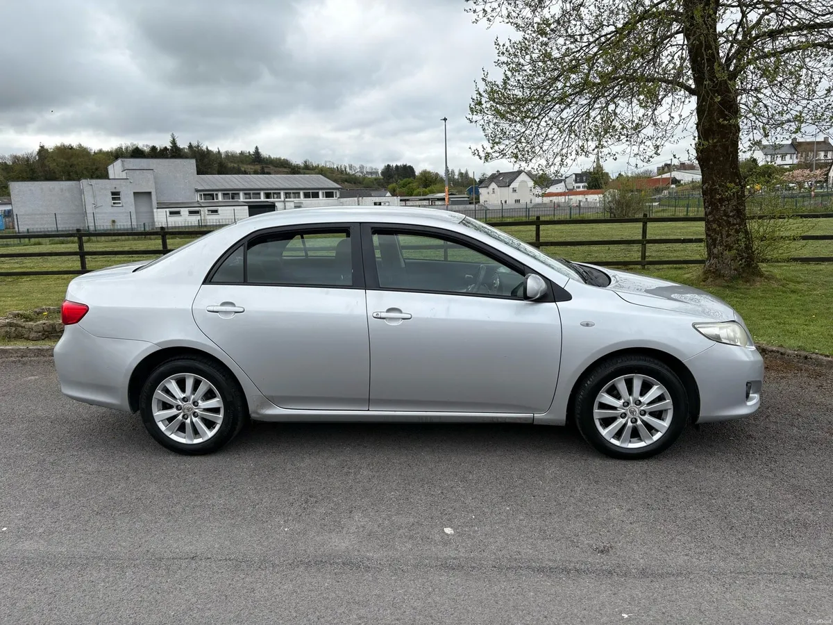 2008 Toyota Corolla - Image 2
