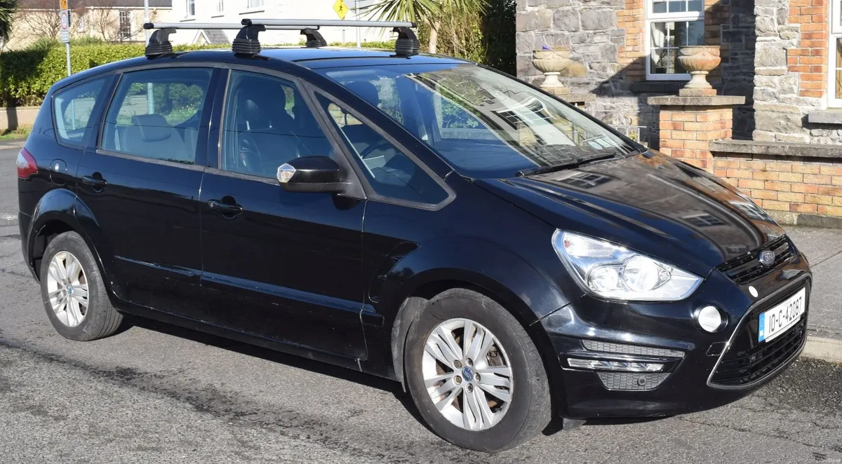 Ford S-Max 2010 - Image 1