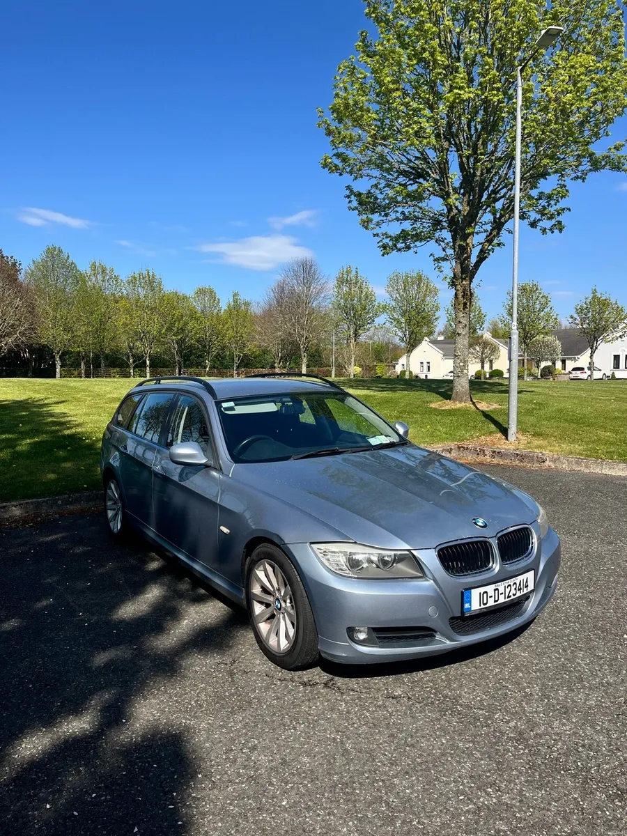2010 BMW 3 Series Estate - Image 3
