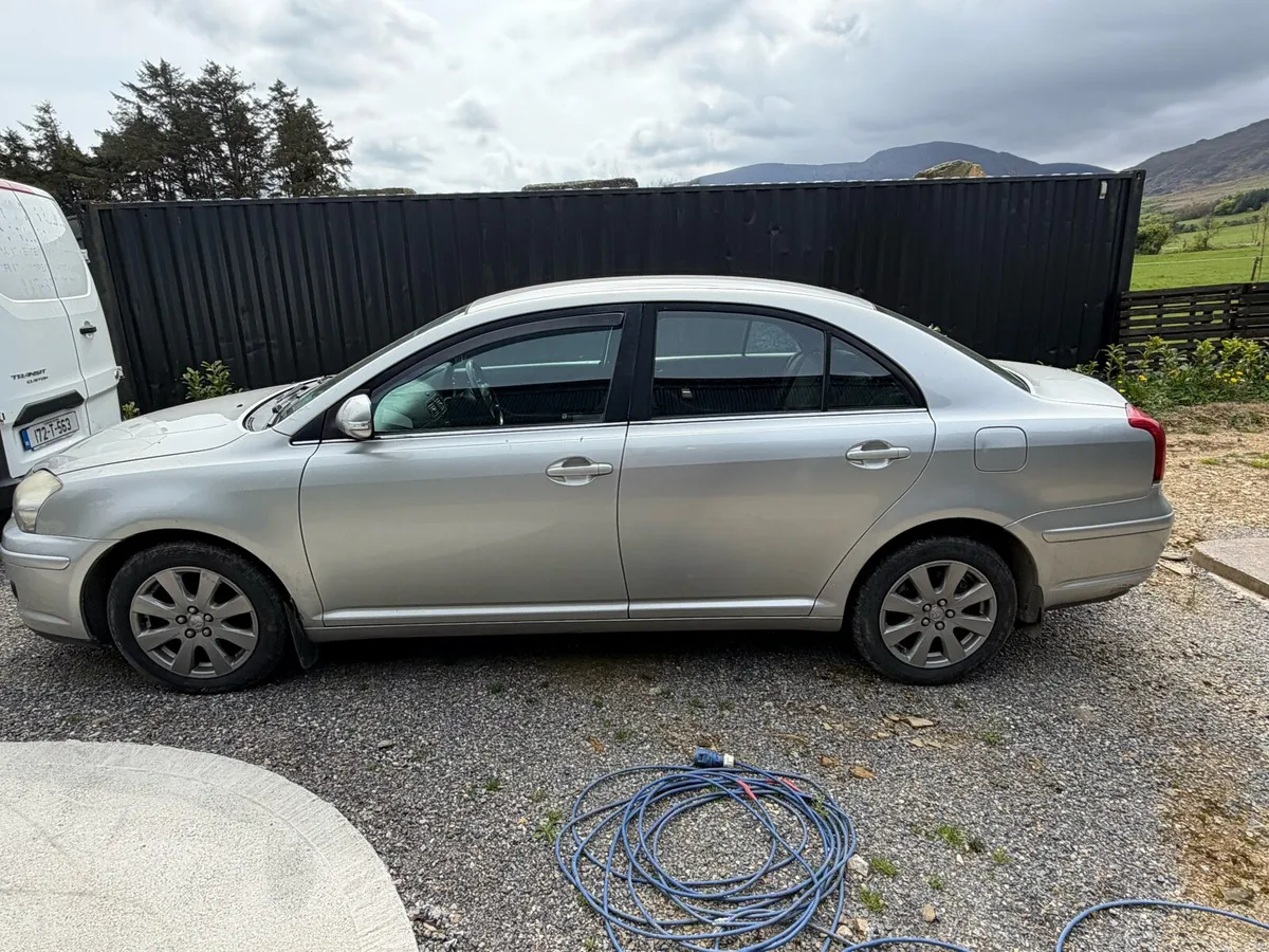 Toyota avensis - Image 3