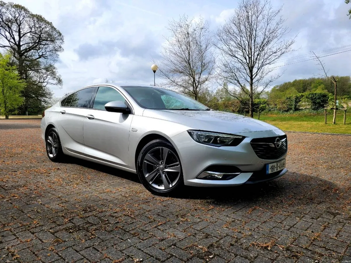 191 INSIGNIA GRAND SPORT SRI NCT05/27 TAX 08/26 - Image 1