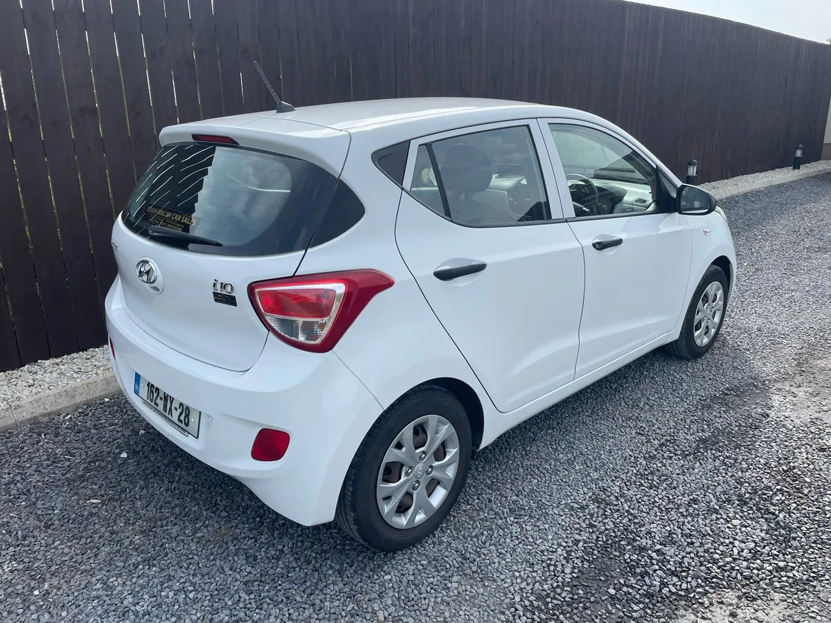 2016 Hyundai i10 €5800 - Image 4