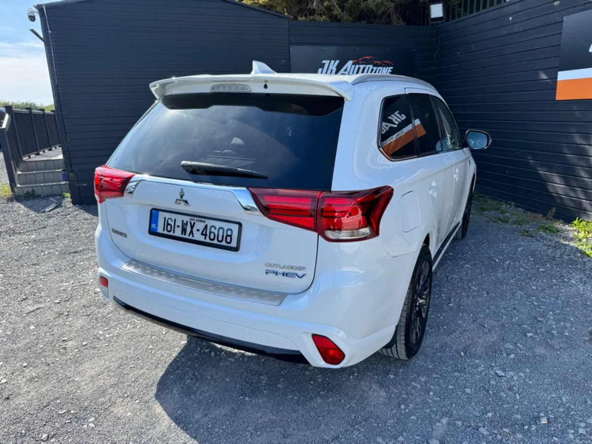 Mitsubishi Outlander 2.0 GX4H PHEV 200BHP 5DR AUTO - Image 4