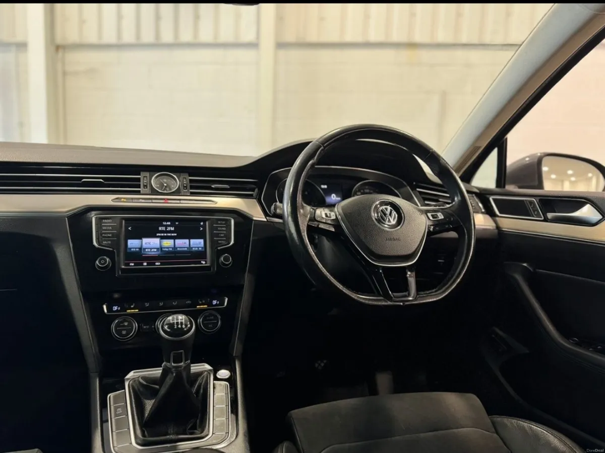 2016 VW Passat 1.6 TDI LUXURY TRIM - Image 2