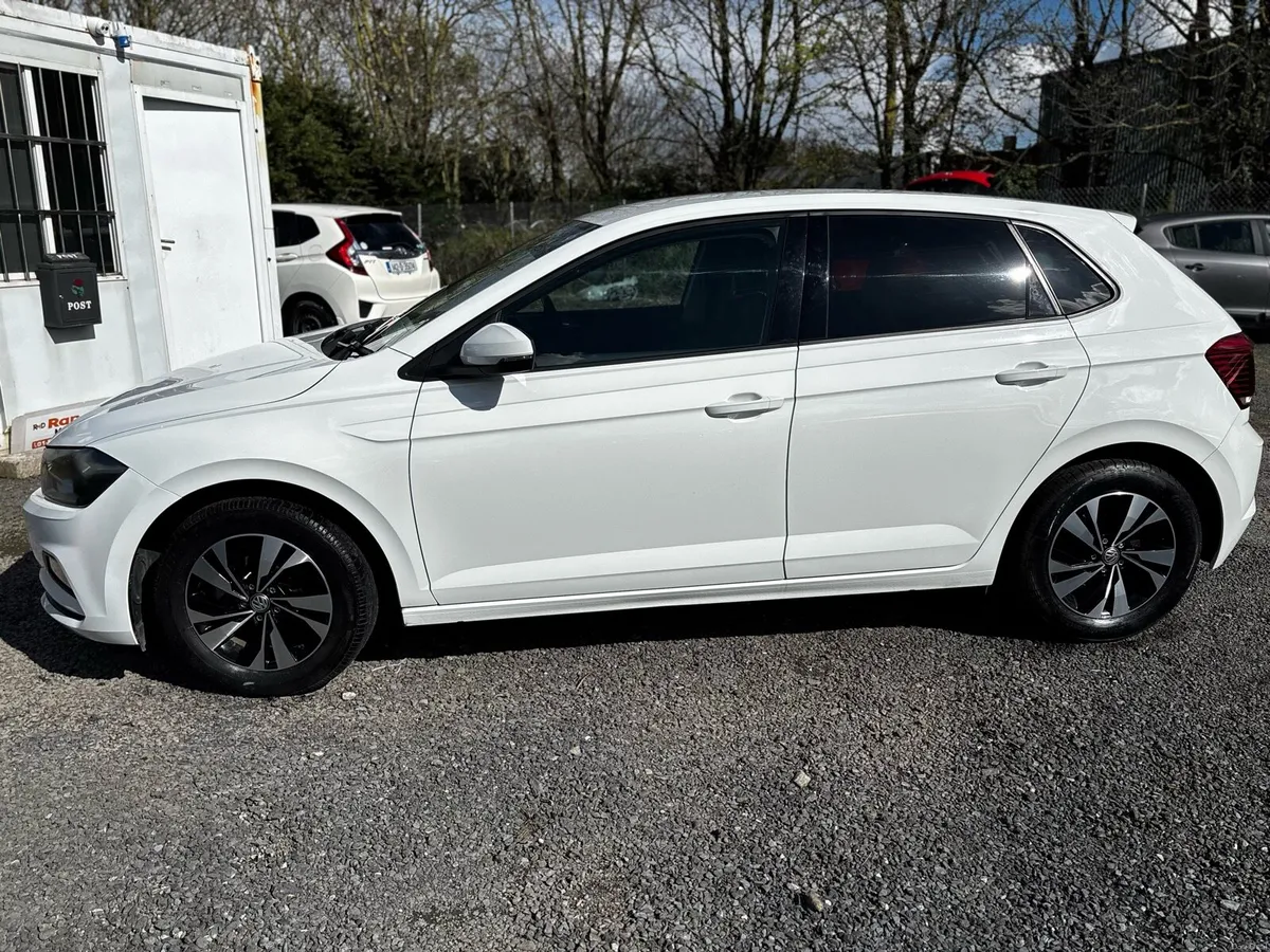 Volkswagen polo Automatic - Image 4