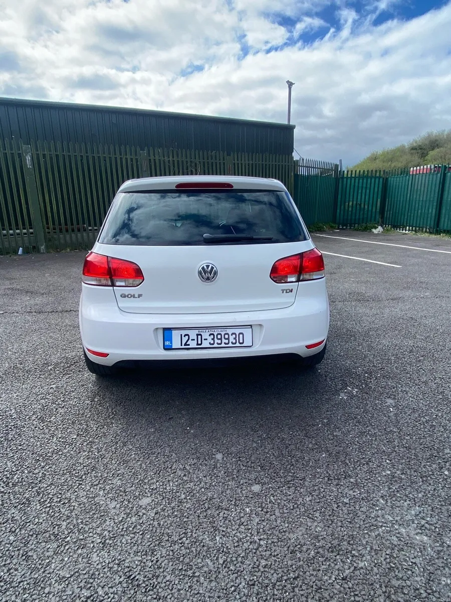 2011 Volkswagen Golf *NCT 2/27* - Image 4